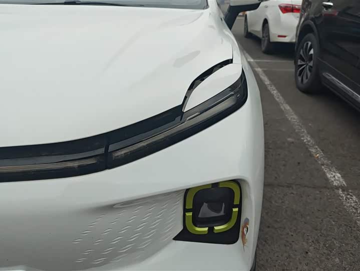 Фото 5 - Geely Geometry E Firefly