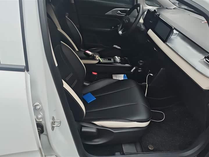 Фото 8 - Geely Geometry E Firefly