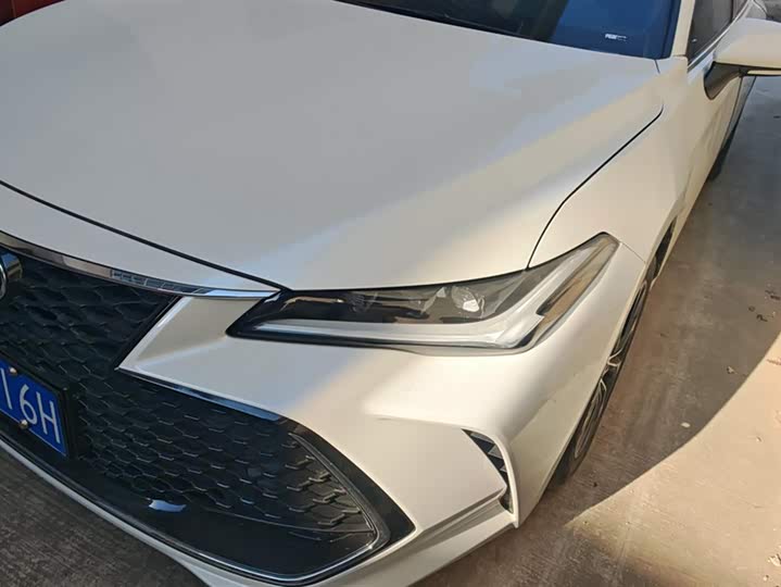 Фото 5 - Toyota Avalon