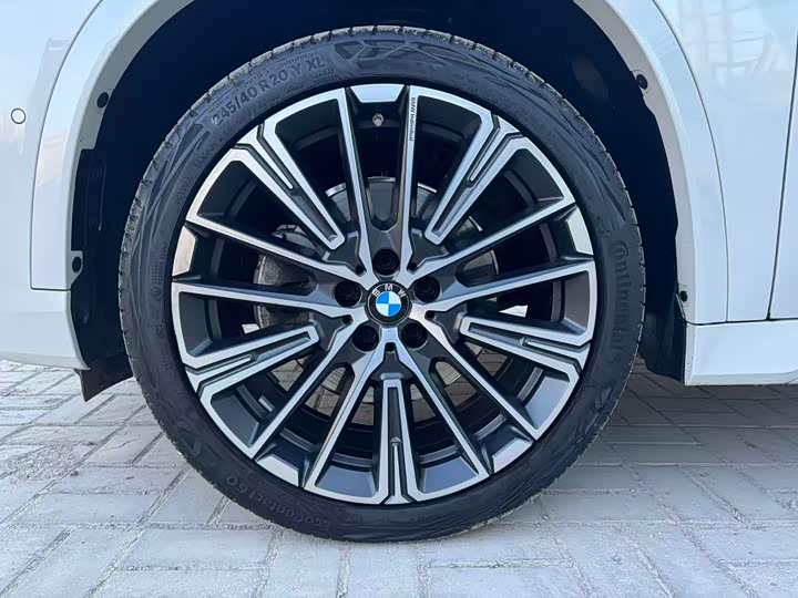 Фото 4 - BMW X1