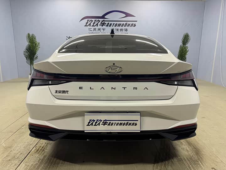 Фото 5 - Hyundai Elantra N line