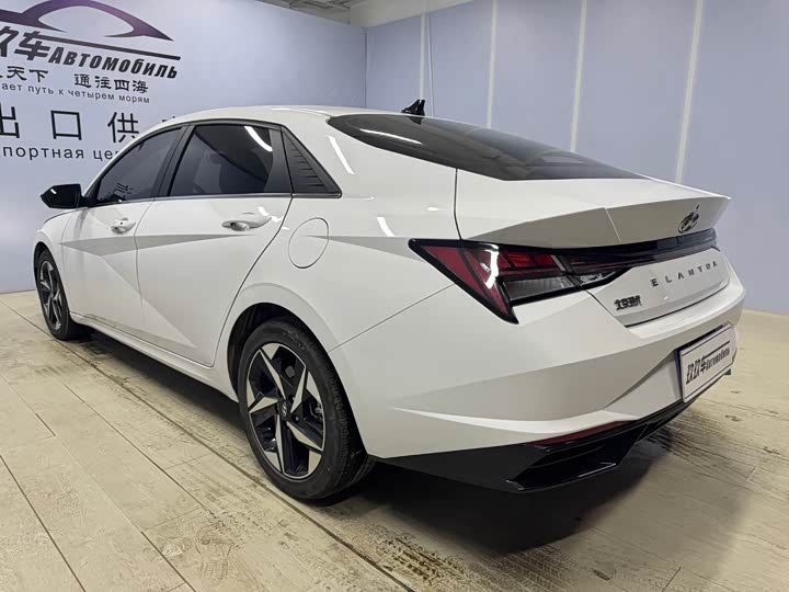 Фото 6 - Hyundai Elantra N line