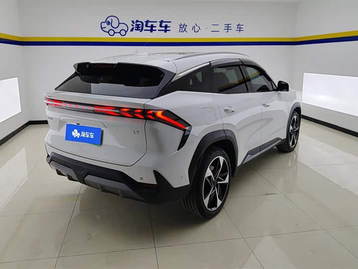 Фото 3 - Geely Galaxy L7