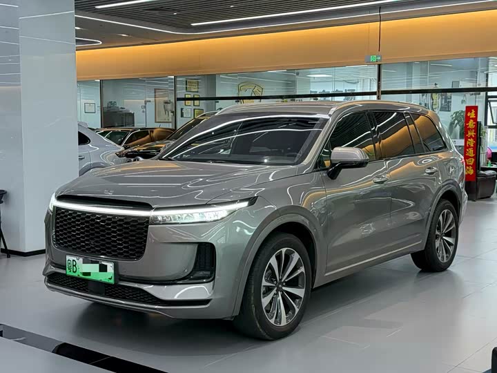 Фото 2 - LiXiang One