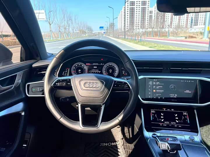 Фото 7 - Audi A6L