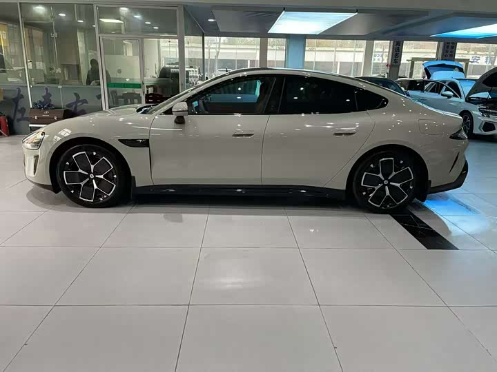 Фото 8 - Xiaomi SU7