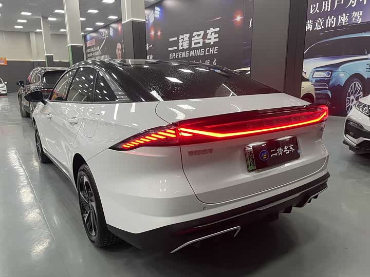 Фото 6 - Geely Galaxy L6