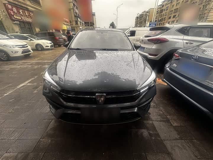 Фото 6 - Roewe i5