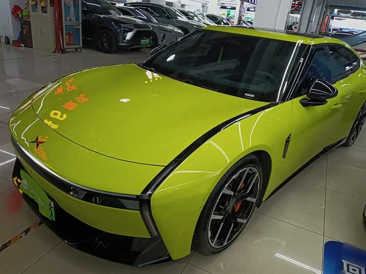 Фото 1 - XPeng P7