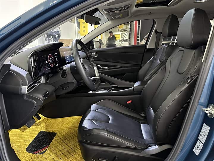 Фото 4 - Hyundai Elantra N line