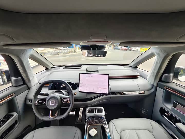 Фото 5 - Zeekr Mix