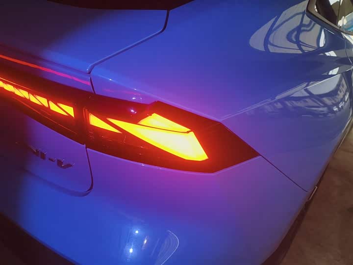 Фото 8 - Changan UNI-V