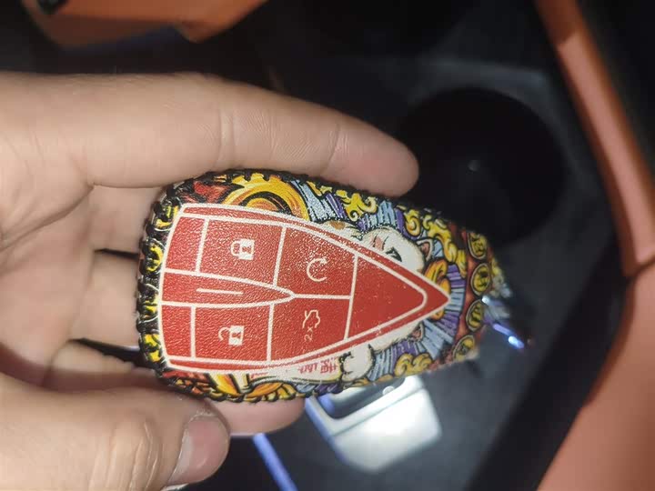 Фото 9 - Changan UNI-V