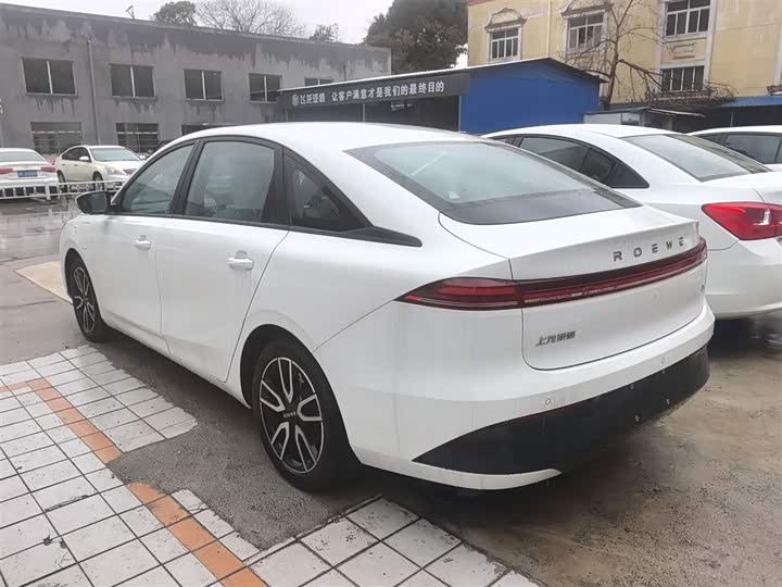 Фото 5 - Roewe D6
