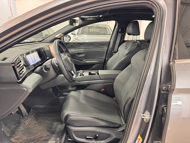 Фото 7 - BYD Qin L