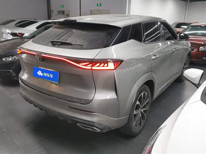 Фото 3 - Changan UNI-Z Hybrid