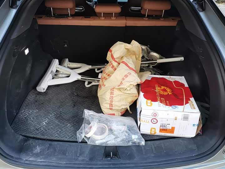 Фото 4 - Changan UNI-Z Hybrid