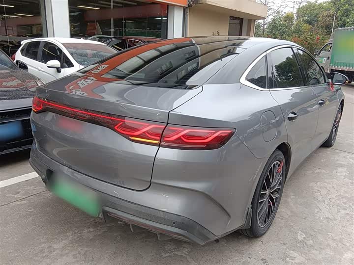 Фото 7 - BYD Qin L