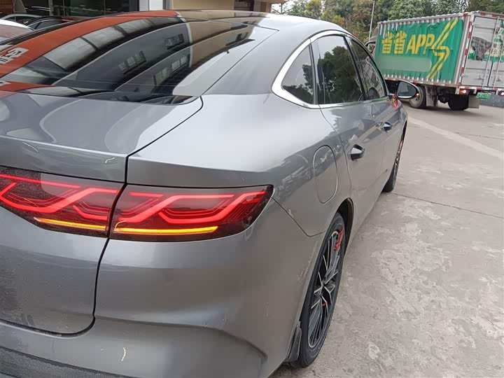 Фото 8 - BYD Qin L