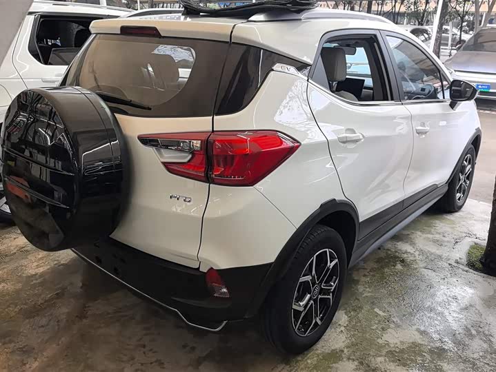 Фото 3 - BYD Yuan Pro