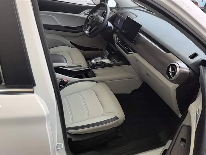 Фото 8 - BYD Yuan Pro