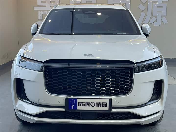 Фото 2 - LiXiang One