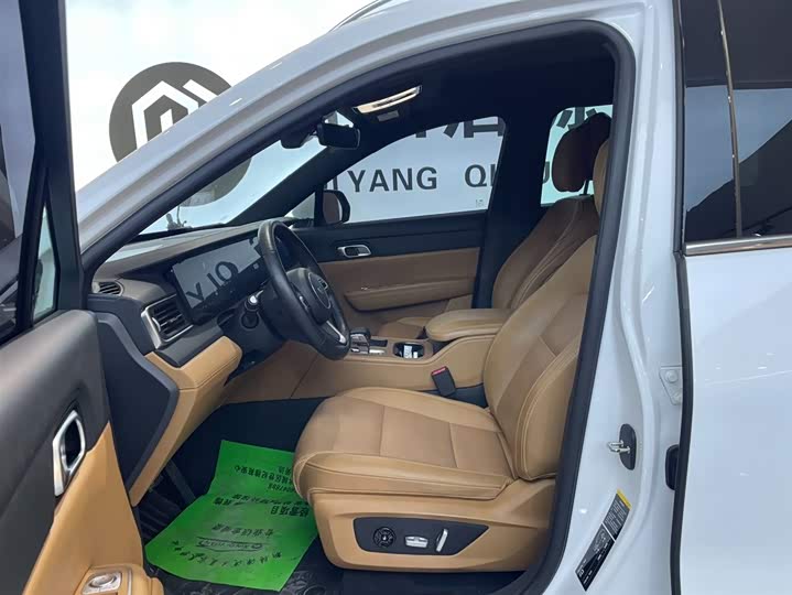 Фото 6 - LiXiang One