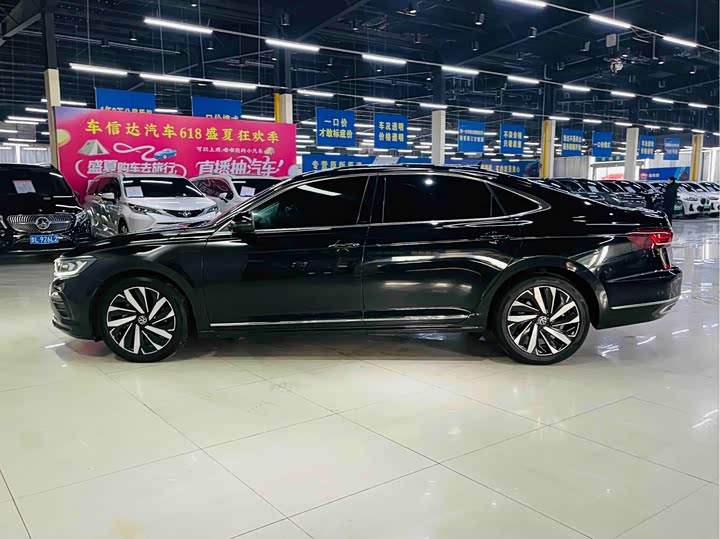 Фото 5 - Volkswagen Passat