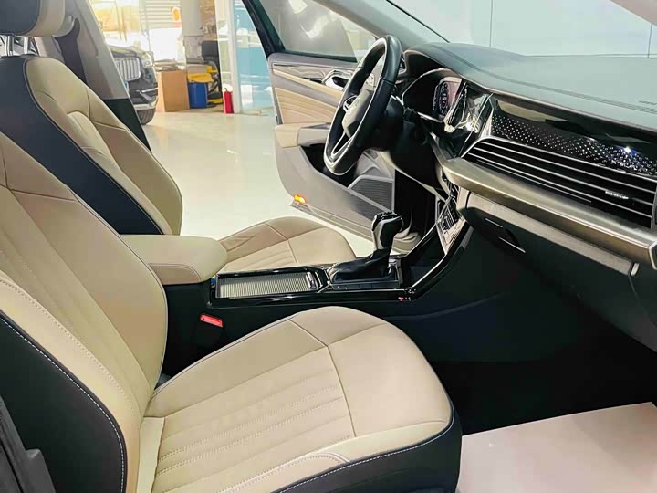 Фото 6 - Volkswagen Passat