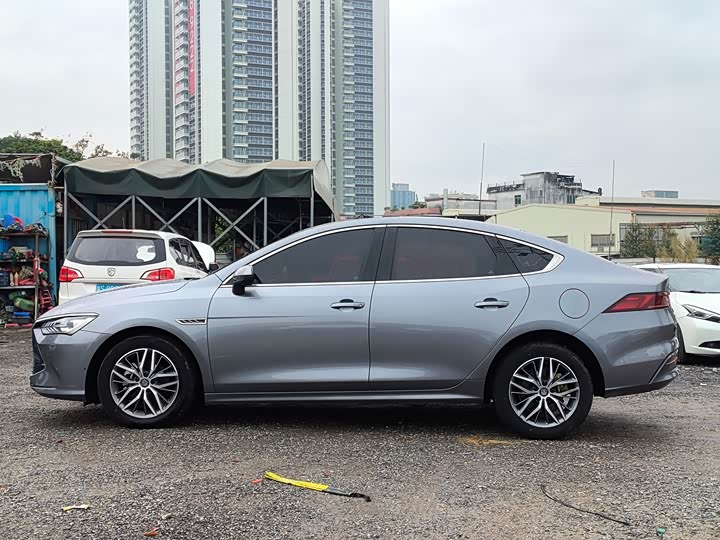 Фото 6 - BYD Qin Plus