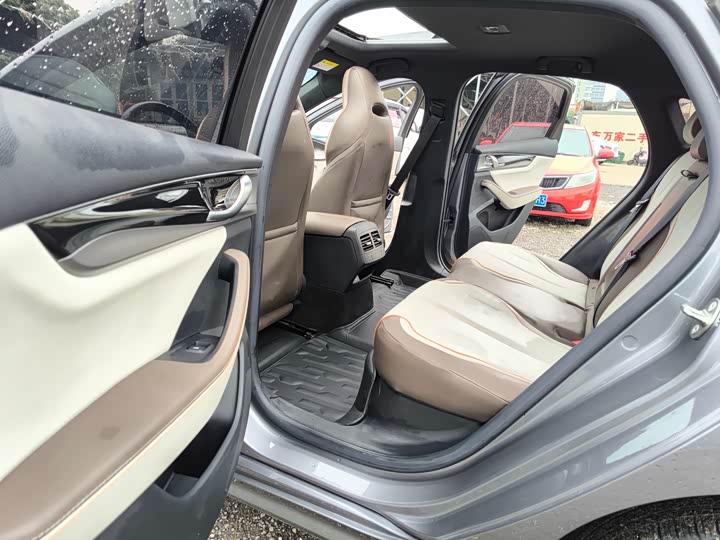 Фото 7 - BYD Qin Plus