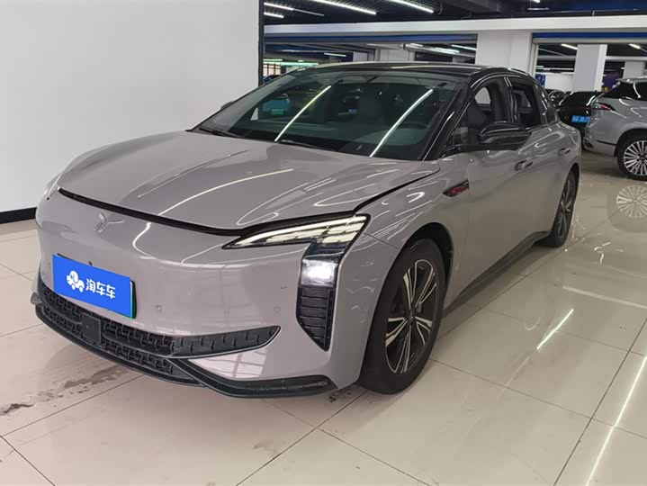 Фото 1 - Hongqi EH7