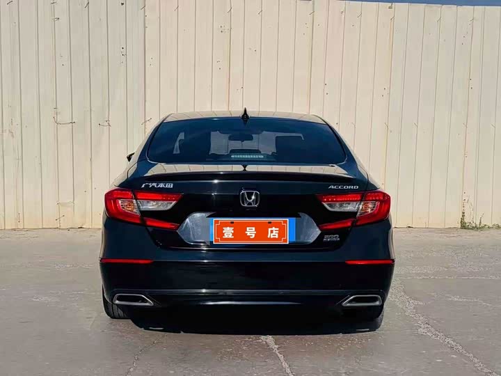 Фото 5 - Honda Accord