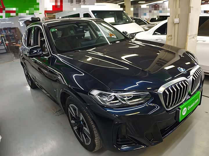 Фото 4 - BMW iX3