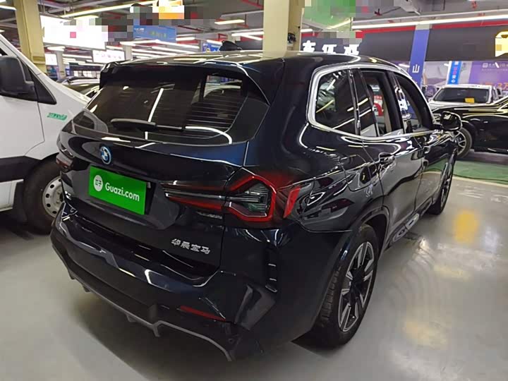 Фото 7 - BMW iX3