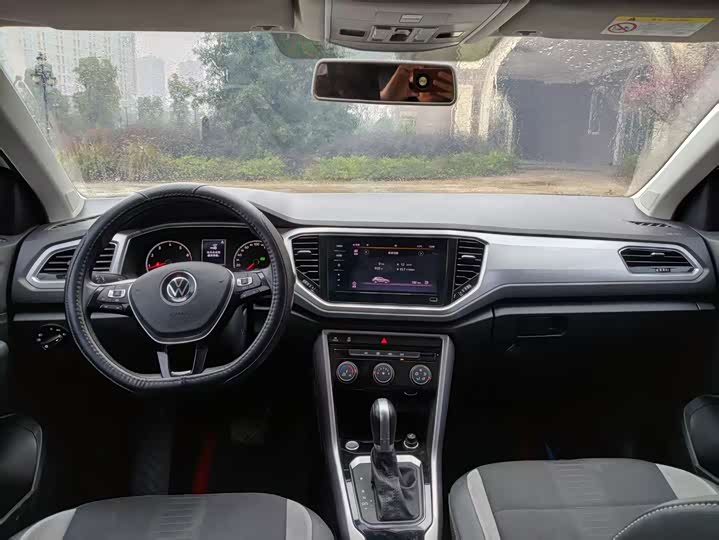 Фото 6 - Volkswagen T-Roc