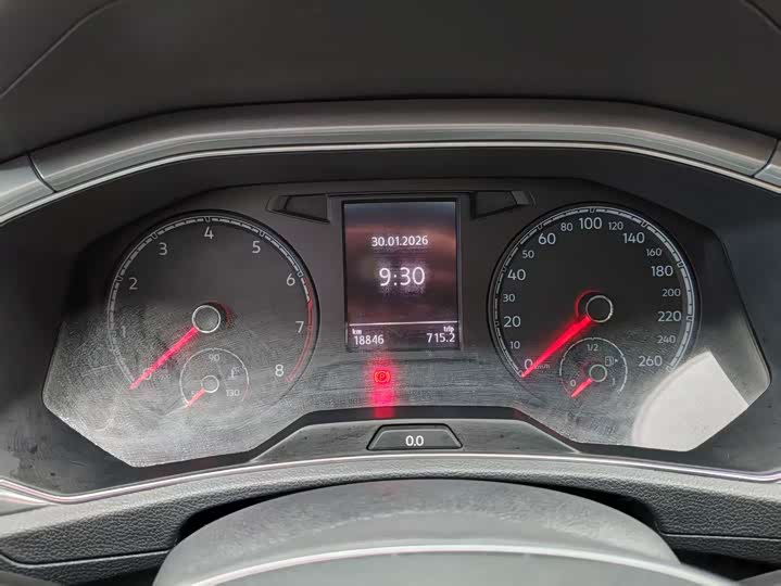 Фото 9 - Volkswagen T-Roc