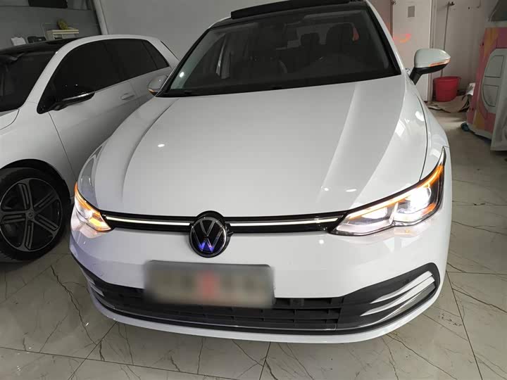 Фото 3 - Volkswagen Golf