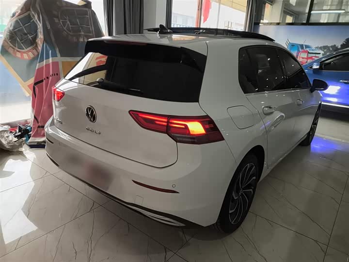 Фото 7 - Volkswagen Golf