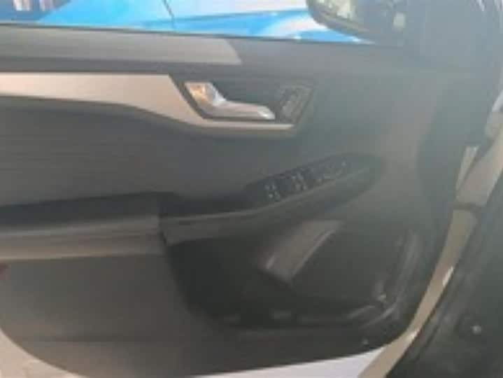 Фото 7 - Ford Escape