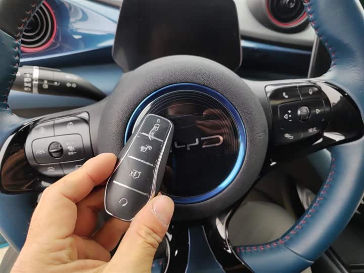 Фото 9 - BYD Dolphin