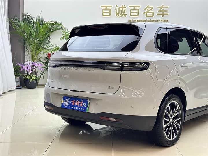 Фото 6 - Leapmotor B10