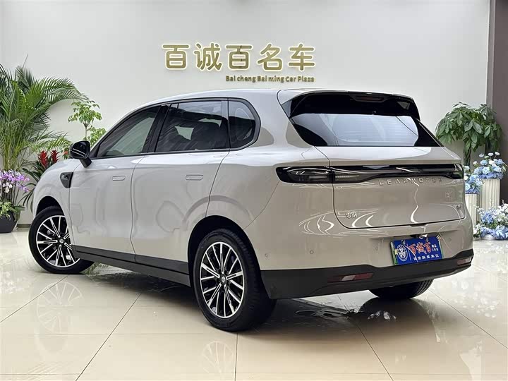 Фото 7 - Leapmotor B10