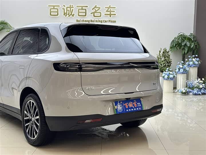 Фото 8 - Leapmotor B10