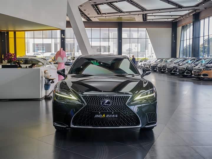 Фото 5 - Lexus LS