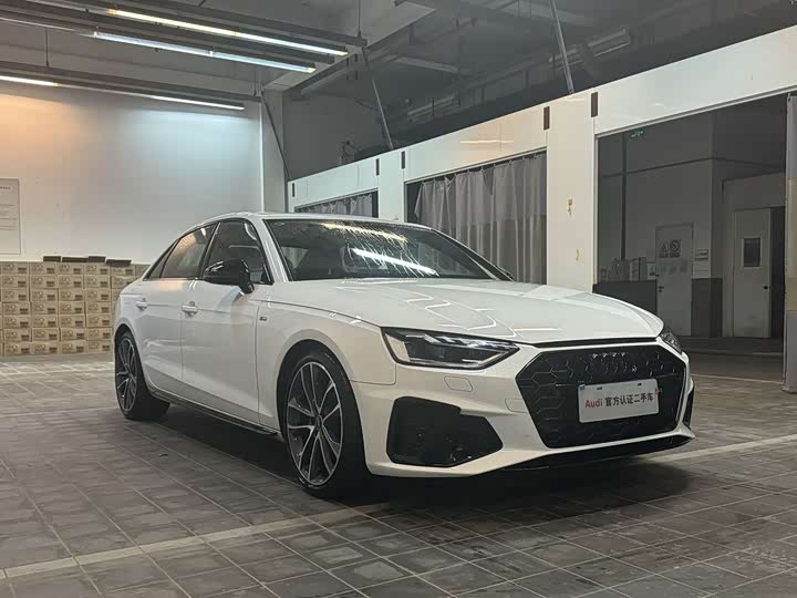 Фото 3 - Audi A4L