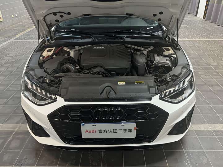 Фото 9 - Audi A4L