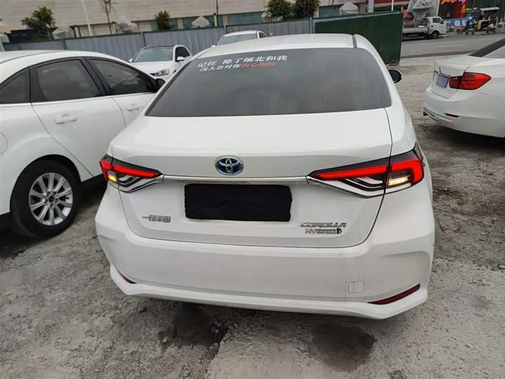 Фото 6 - Toyota Corolla