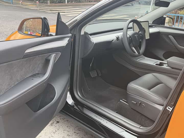 Фото 7 - Tesla Model Y