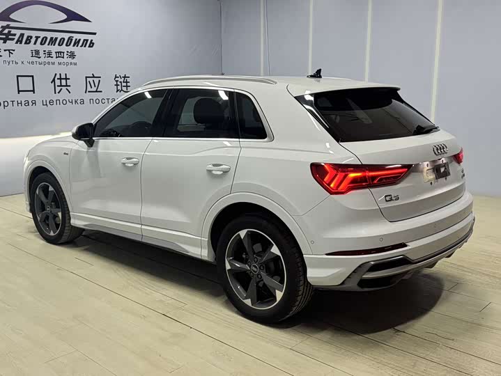 Фото 5 - Audi Q3